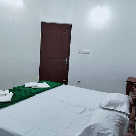 Palmy Residency Apartment Alappuzha Bagian luar foto