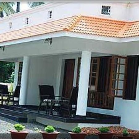 Palmy Residency Apartment Alappuzha Bagian luar foto