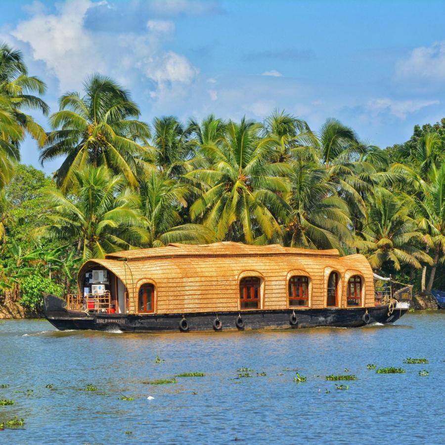 Palmy Residency Apartment Alappuzha Bagian luar foto