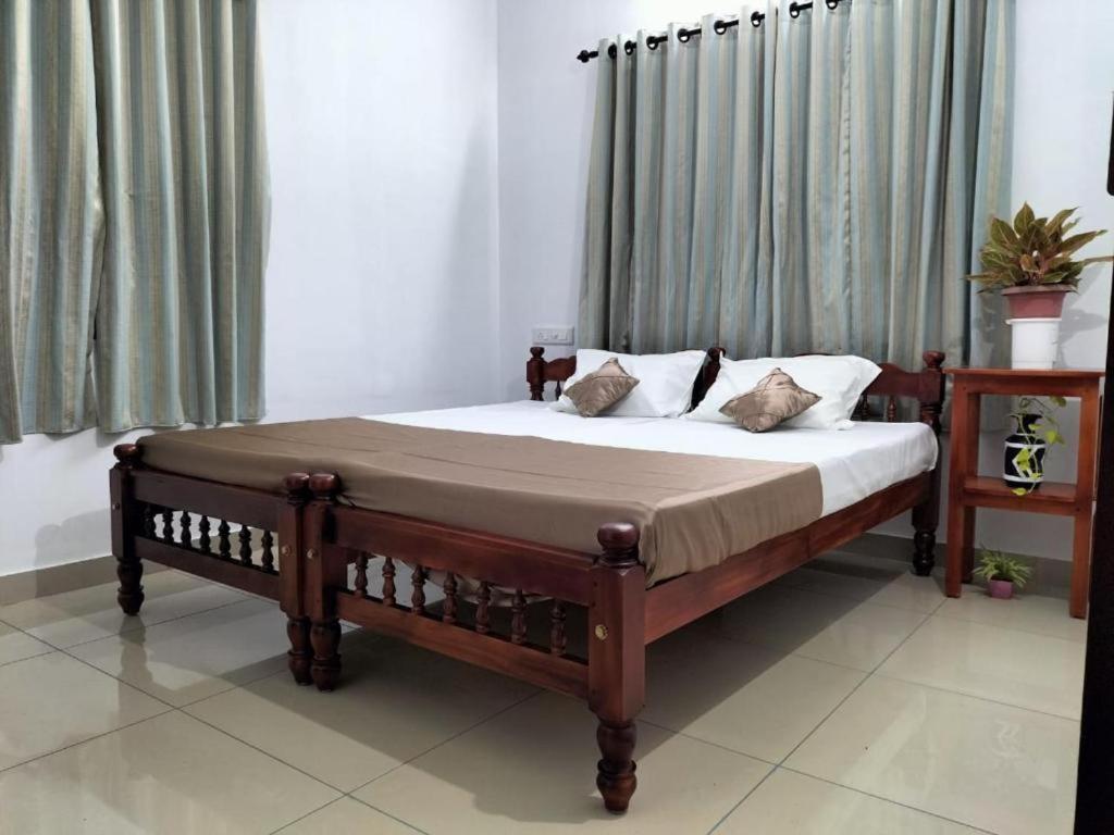 Palmy Residency Apartment Alappuzha Bagian luar foto
