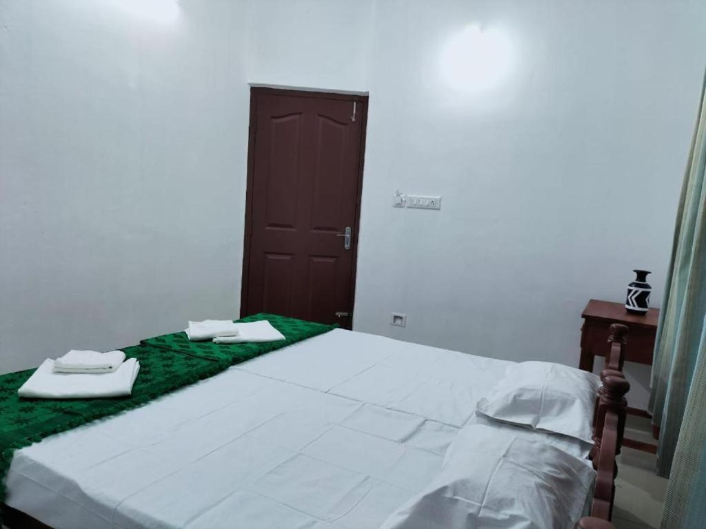 Palmy Residency Apartment Alappuzha Bagian luar foto